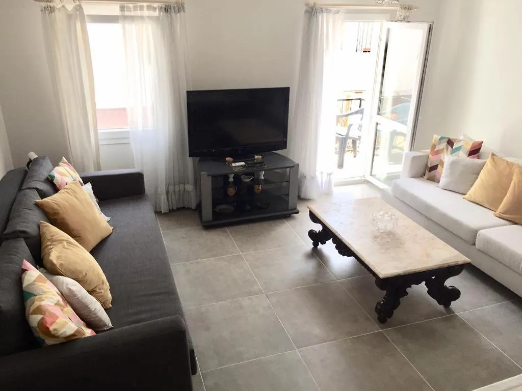Bodrum-Turgutreis Merkezde Plaja 50 Metre Uzaklikta 1 Ve 2 Numarali Daireler トルコ